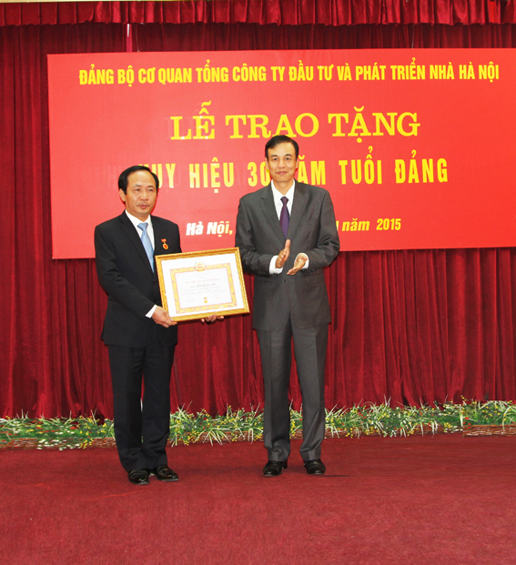 30 nam tuoi dang3.jpg