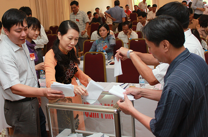 bo phieu bau cap uy tai CT2.bmp