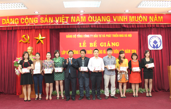 4.4-Lop cam tinh Dang 2.jpg