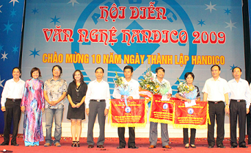 20.9 - 3 don vi co thanh tich xuat sac trong hoi dien.bmp